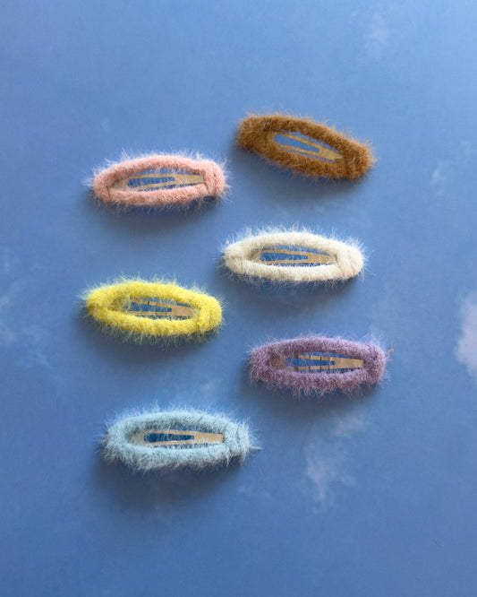 Fuzzy Knit 6pc Clip Set
