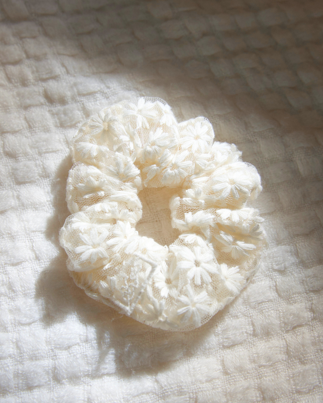 Leila Laced Scrunch