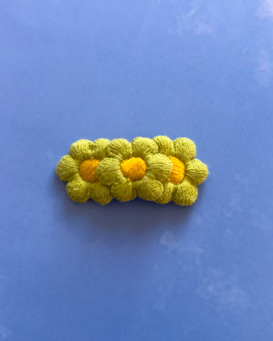 Daisy Bloom Clip - Green