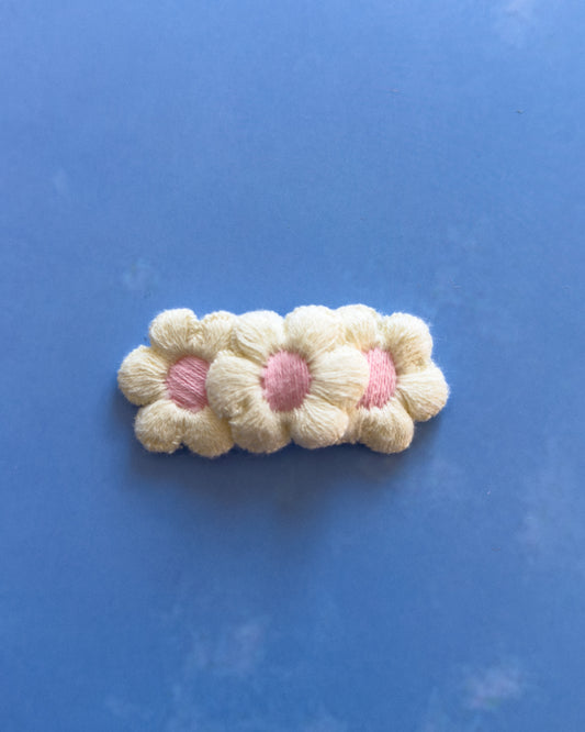 Daisy Bloom Clip - White