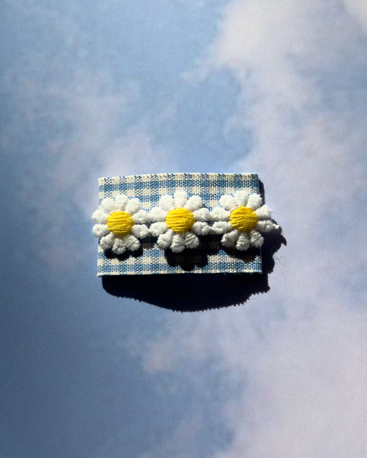 Gingham Daisy Clip
