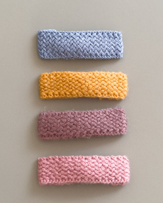 Textured Knit 4pc Clip Set