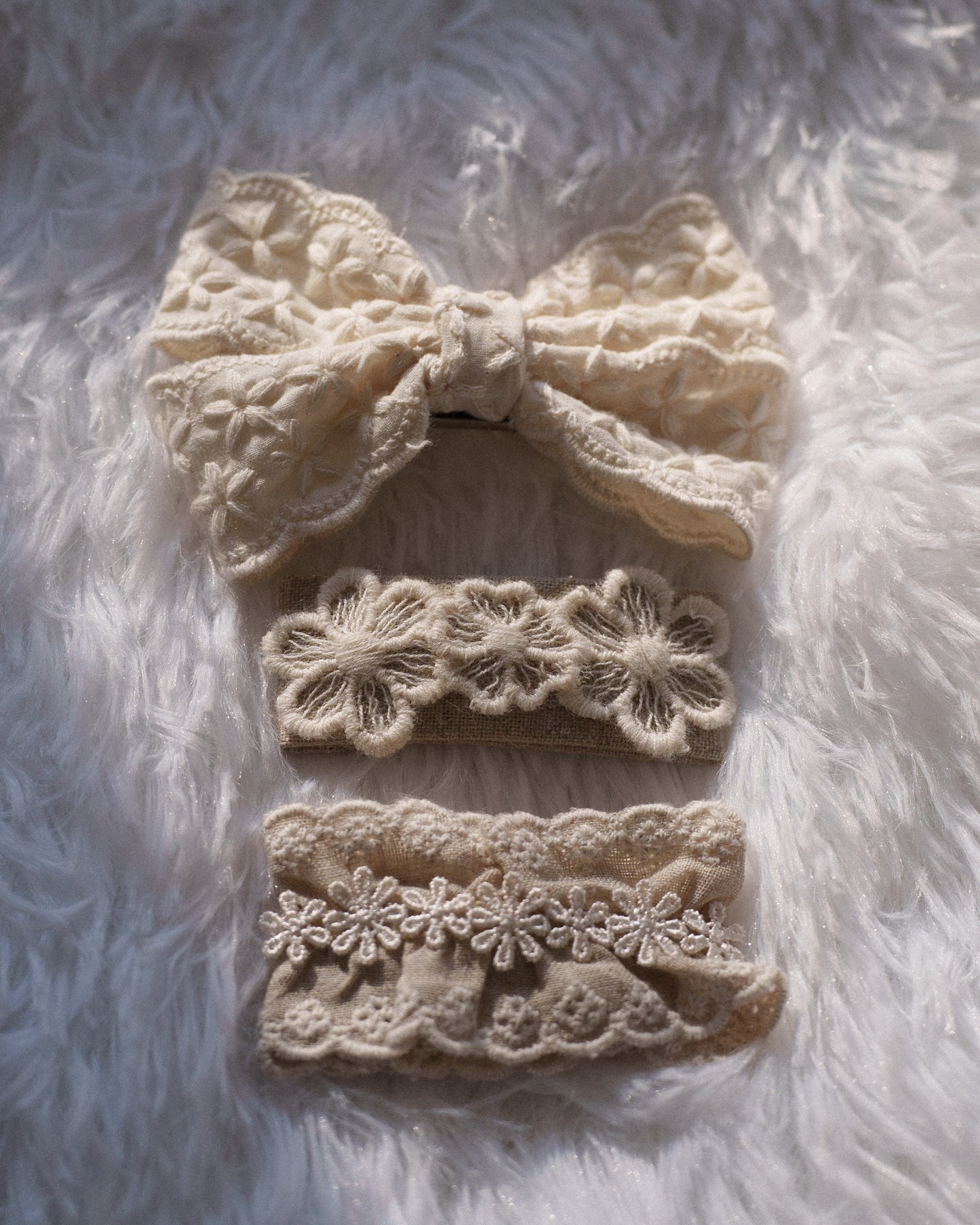 Lace Garden 3pc Clip Set