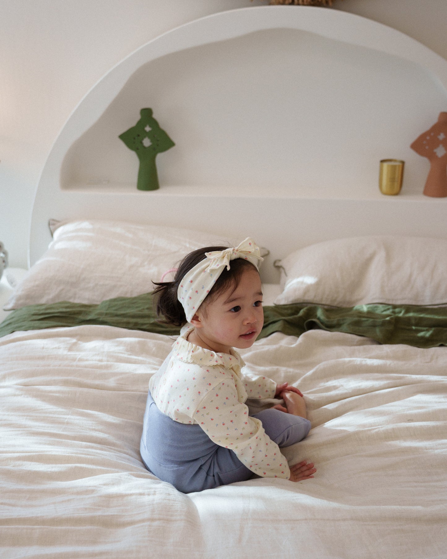 Navi Floral Bow Headband