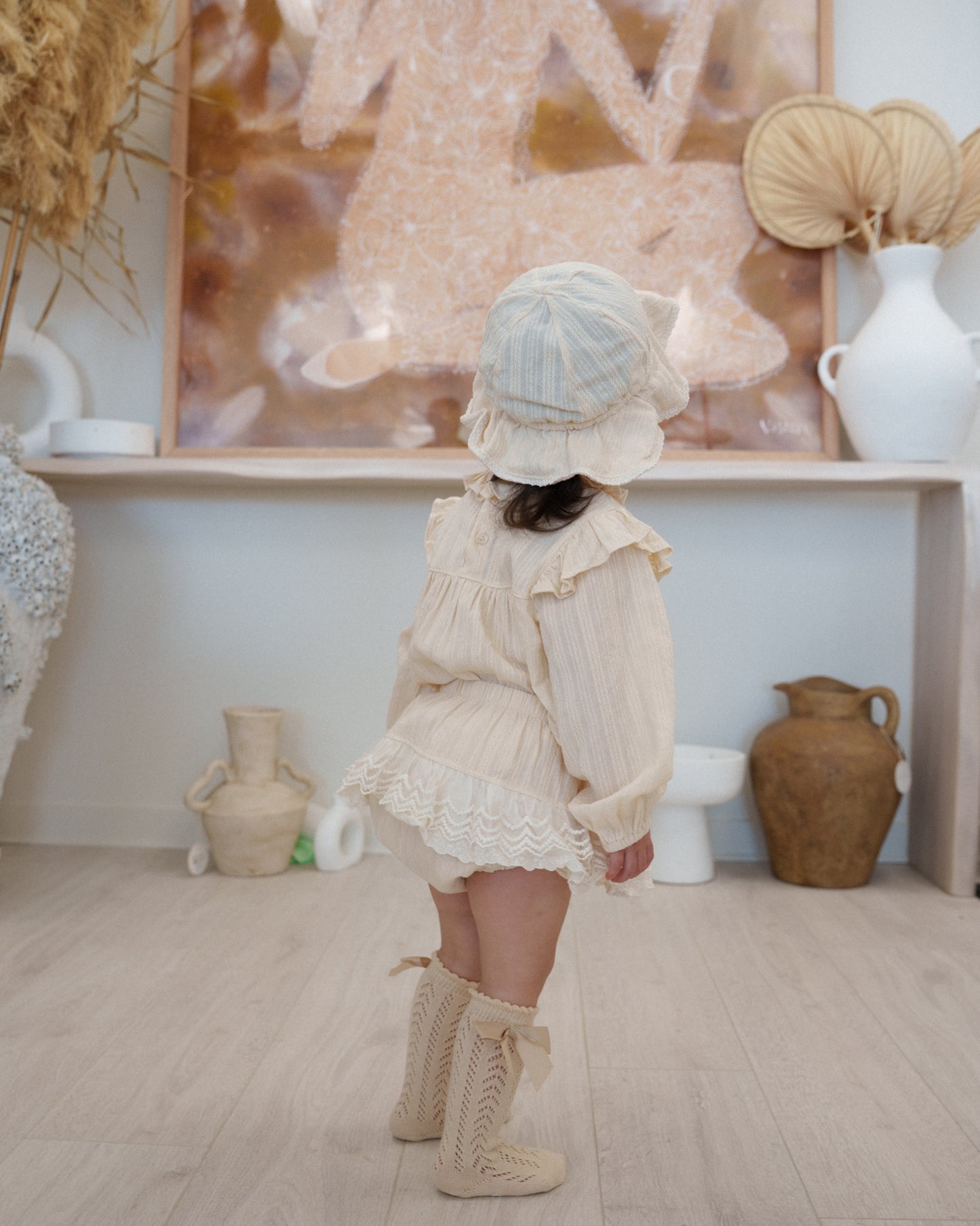 Lace Knit Knee-High Bow Socks - Beige