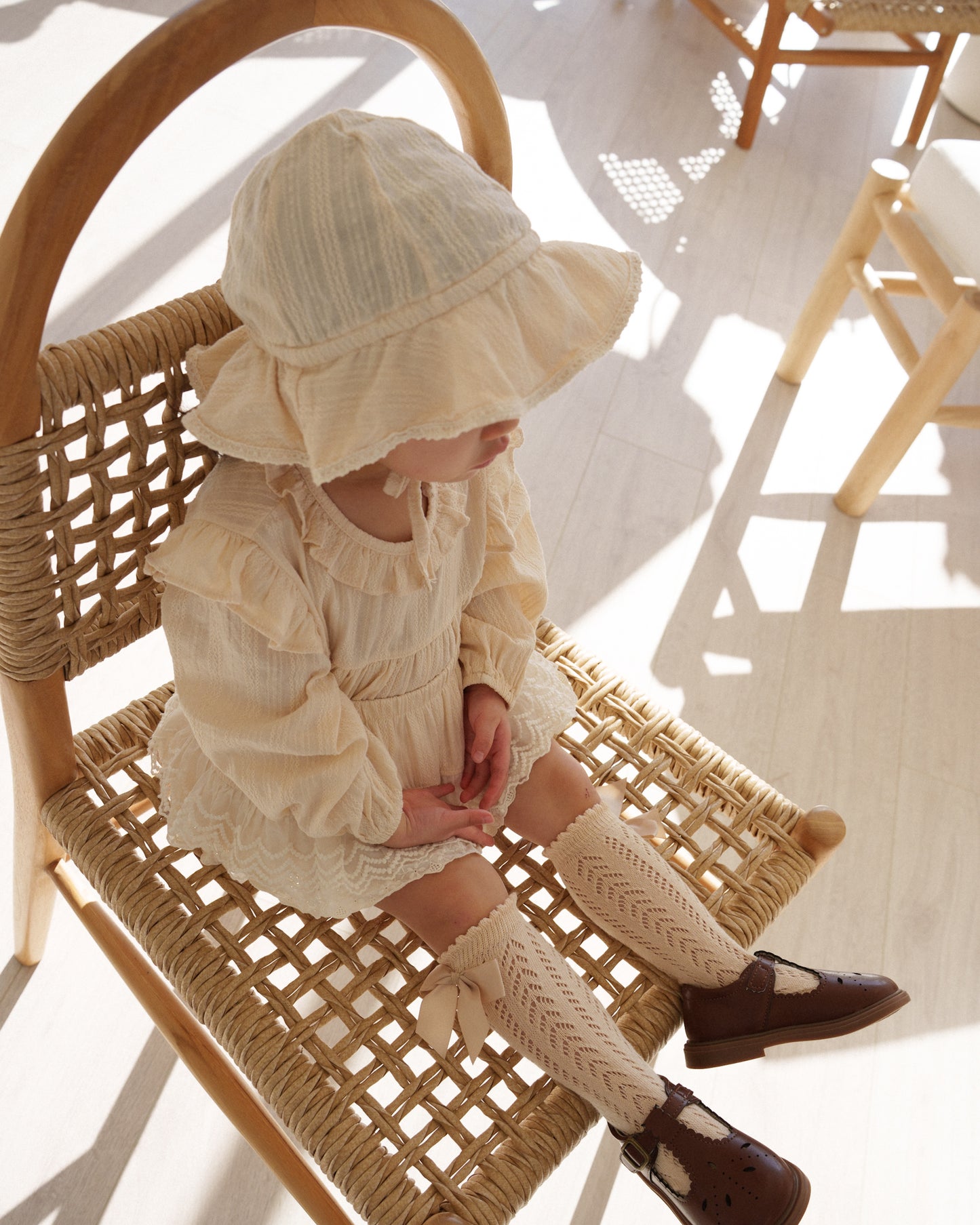 Lace Knit Knee-High Bow Socks - Beige