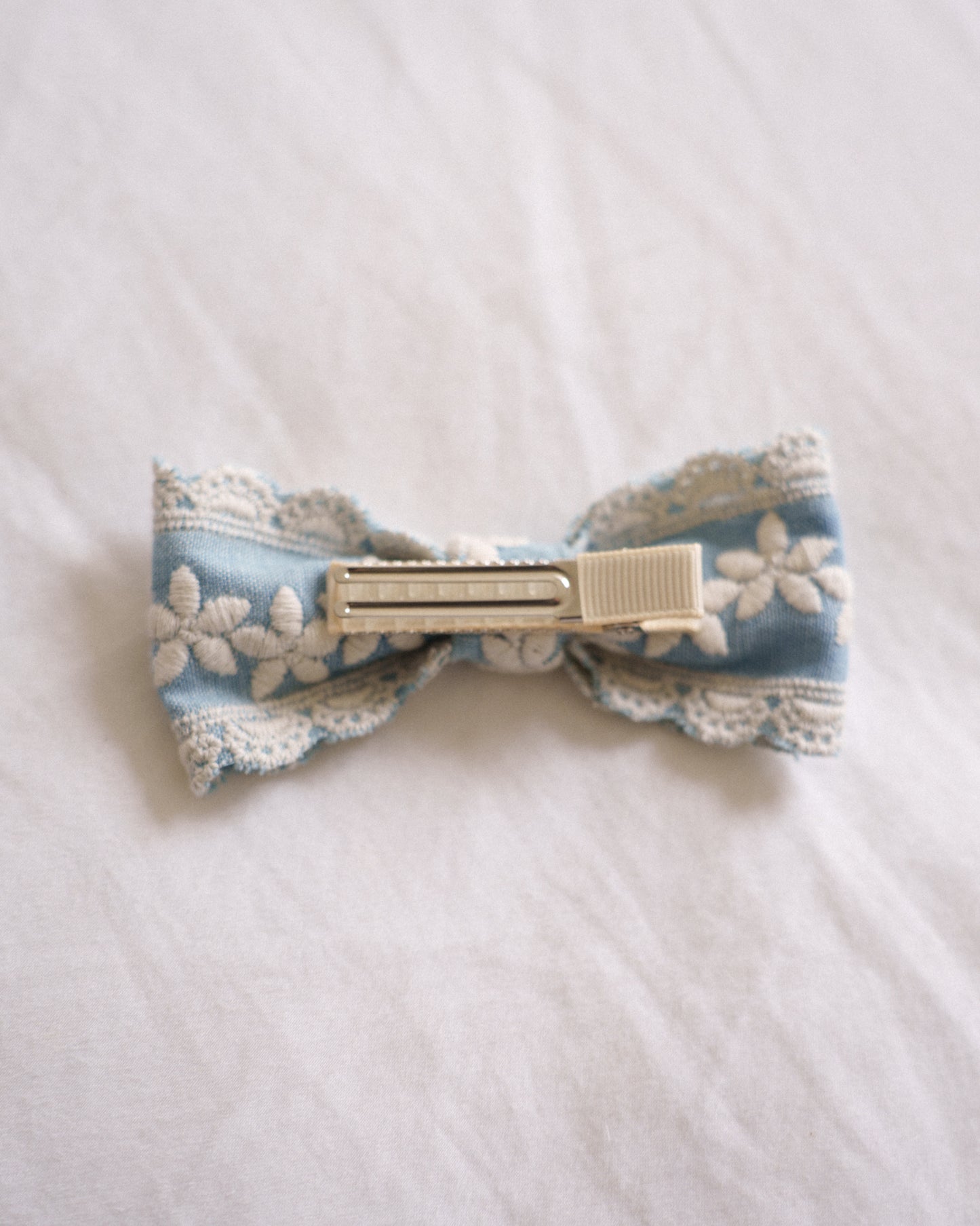 Vintage Lace Bow 4pc Clip Set - Blue