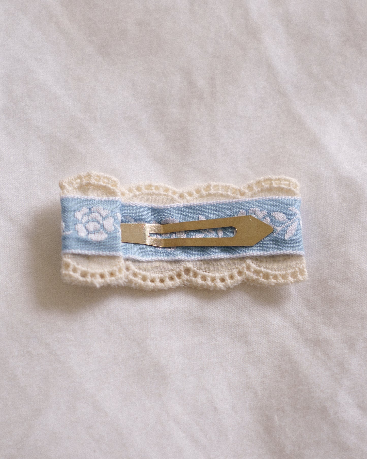 Vintage Lace Bow 4pc Clip Set - Blue