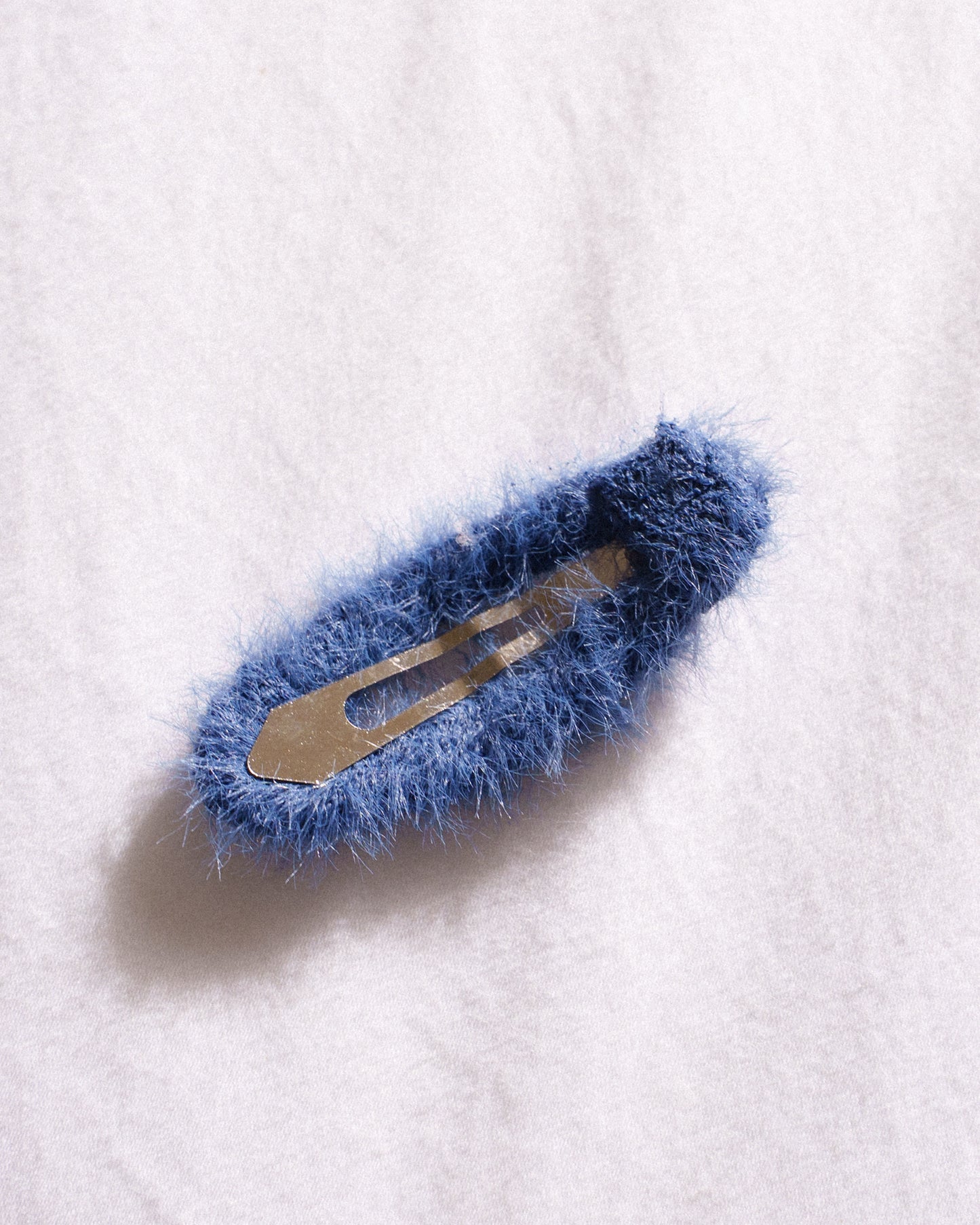 Fuzzy Oval Snap Clip - Navy