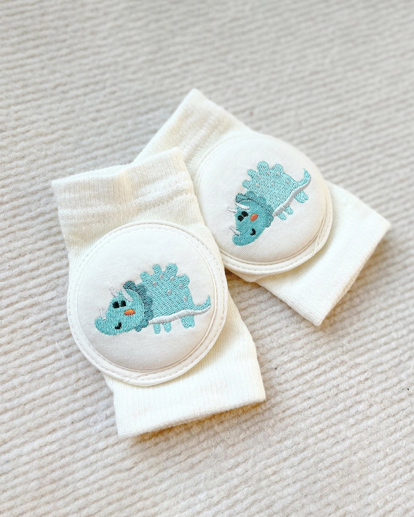GrowGuard Knee Pads - Dinosaur