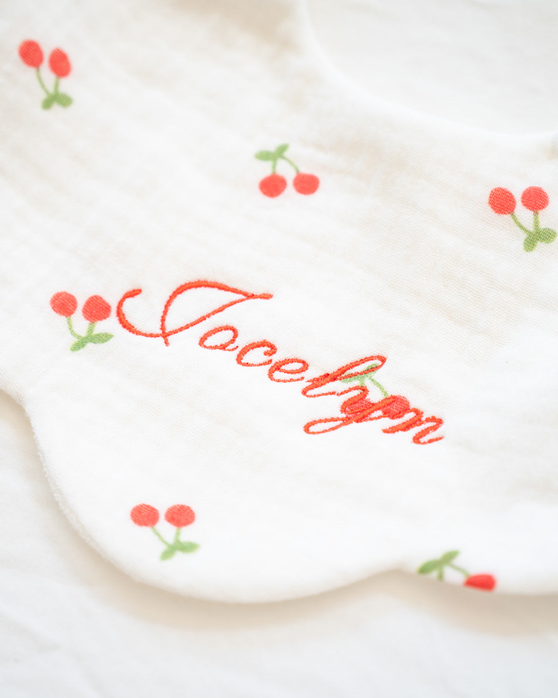 Organic Muslin 5-Layer Dribble Bib - White Cherries