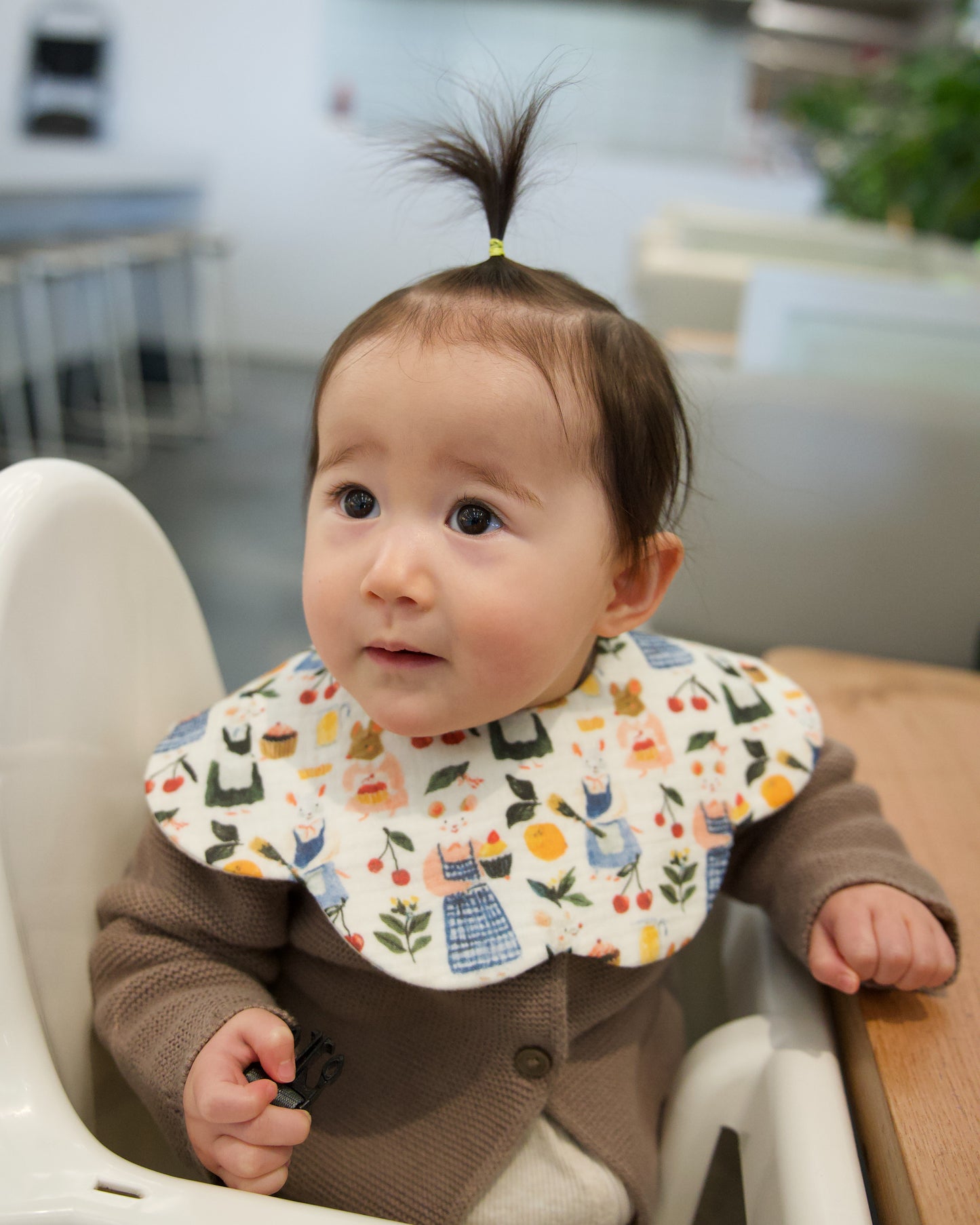 Organic Muslin 7-Layer Dribble Bib - Mabel's Bakery