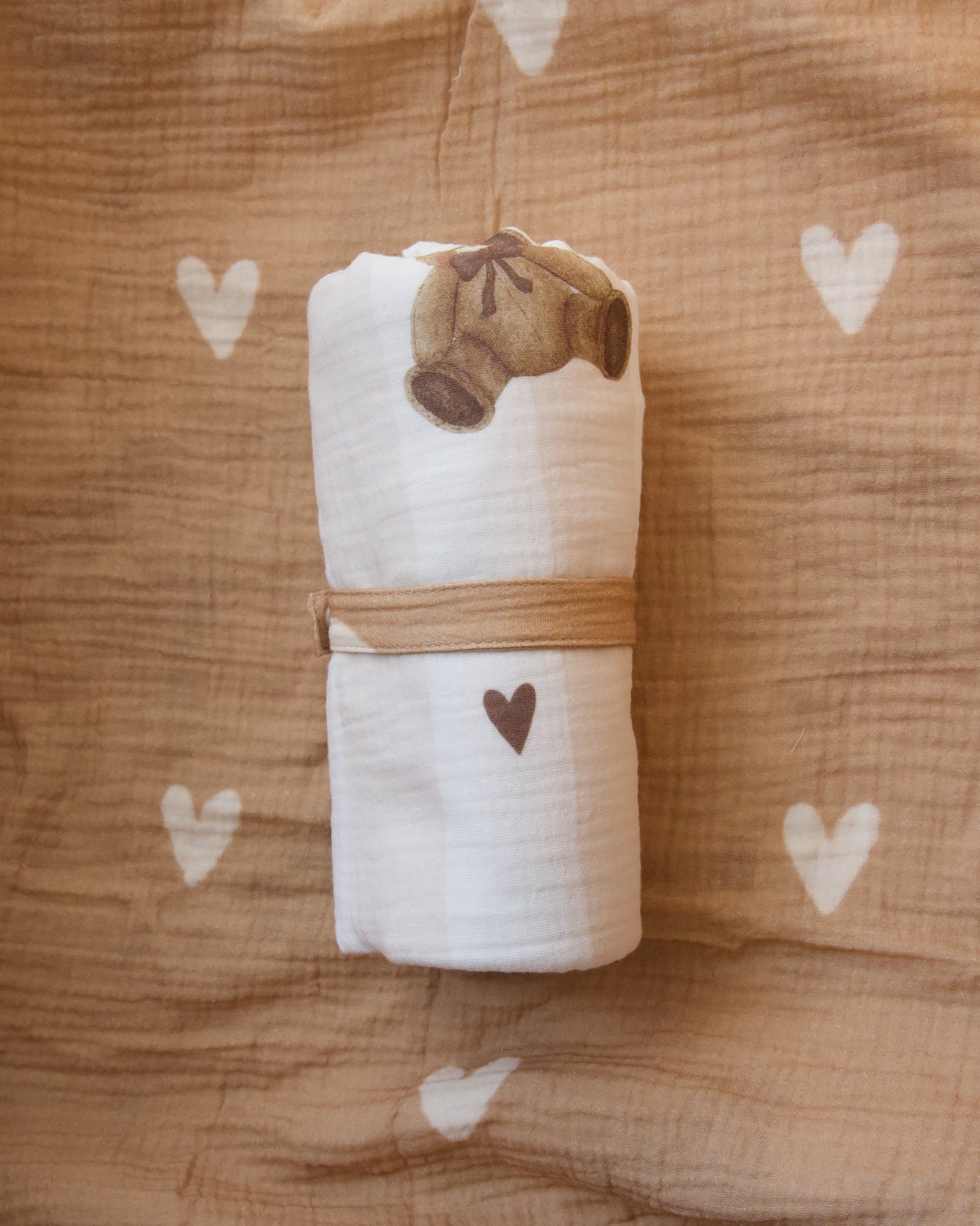 Organic Muslin Waterproof Changing Mat - Teddy & Hearts