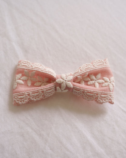 Vintage Lace Bow 4pc Clip Set - Pink