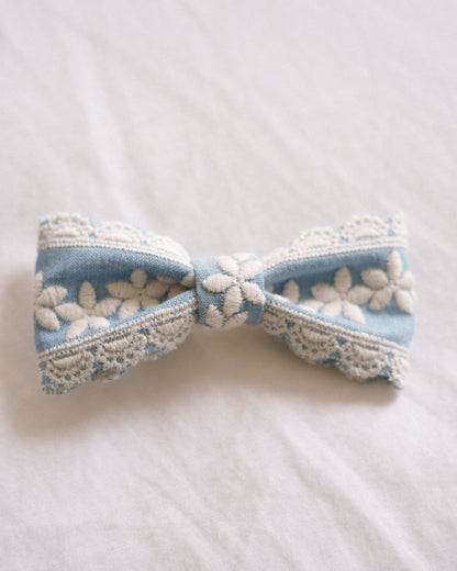 Vintage Lace Bow 4pc Clip Set - Blue