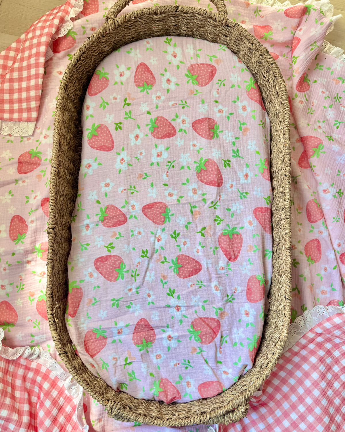 Organic Muslin Fitted Sheet - Strawberry Garden