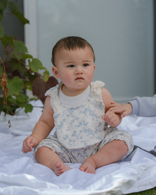 Aubrey Bib